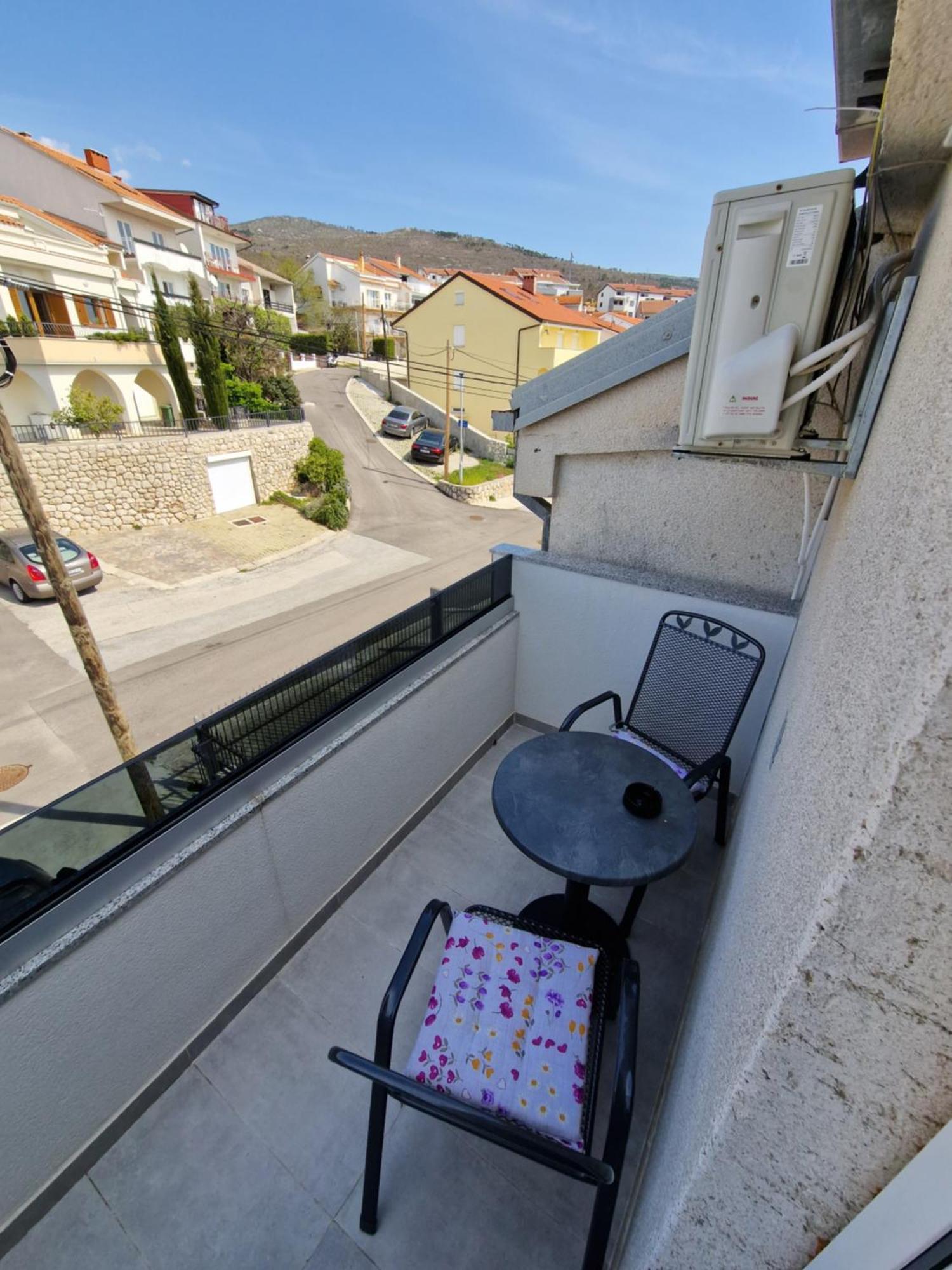 Apartmani Kristijan Crikvenica Exterior foto