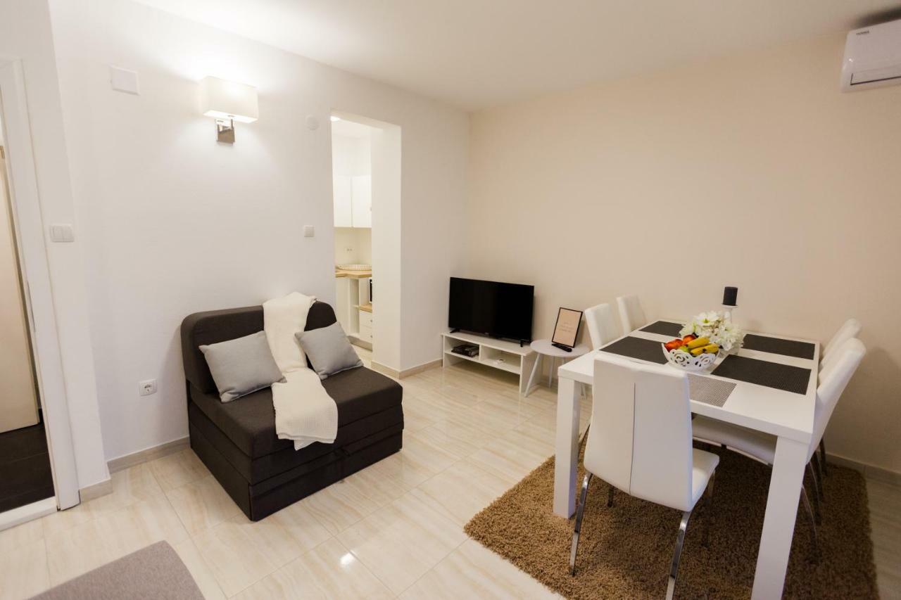Apartmani Kristijan Crikvenica Exterior foto