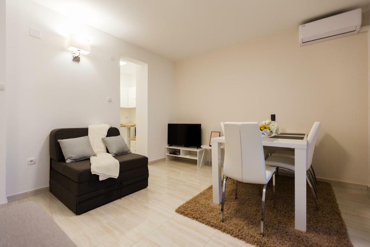 Apartmani Kristijan Crikvenica Exterior foto
